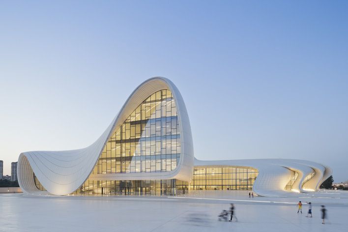 Heydar Aliyev Center dış cephe mimarisi - Bakü